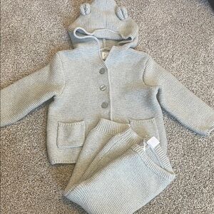 Like new Baby Gap knit set